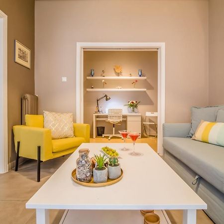 Glyfada'S Central Apartment أثينا المظهر الخارجي الصورة