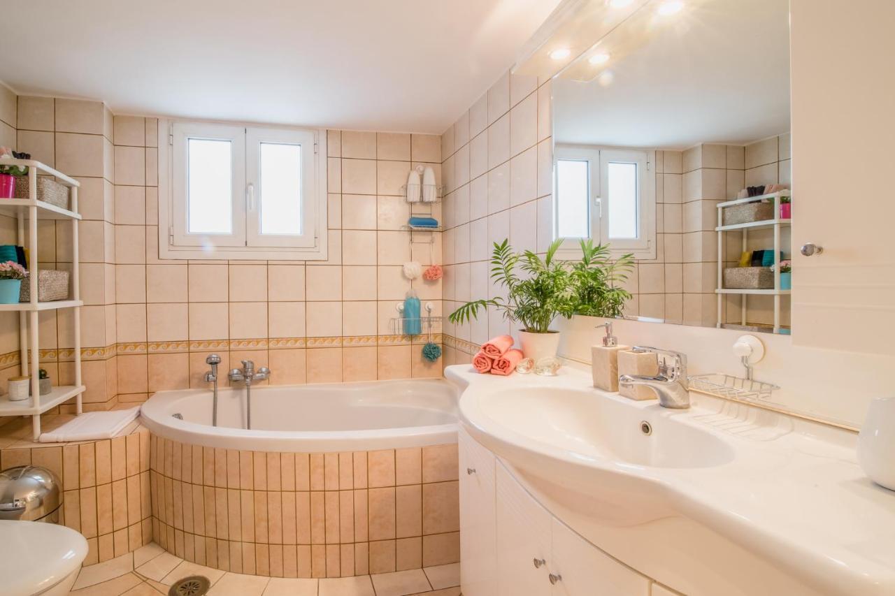 Glyfada'S Central Apartment أثينا المظهر الخارجي الصورة