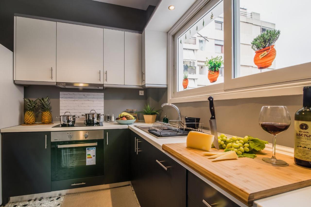 Glyfada'S Central Apartment أثينا المظهر الخارجي الصورة