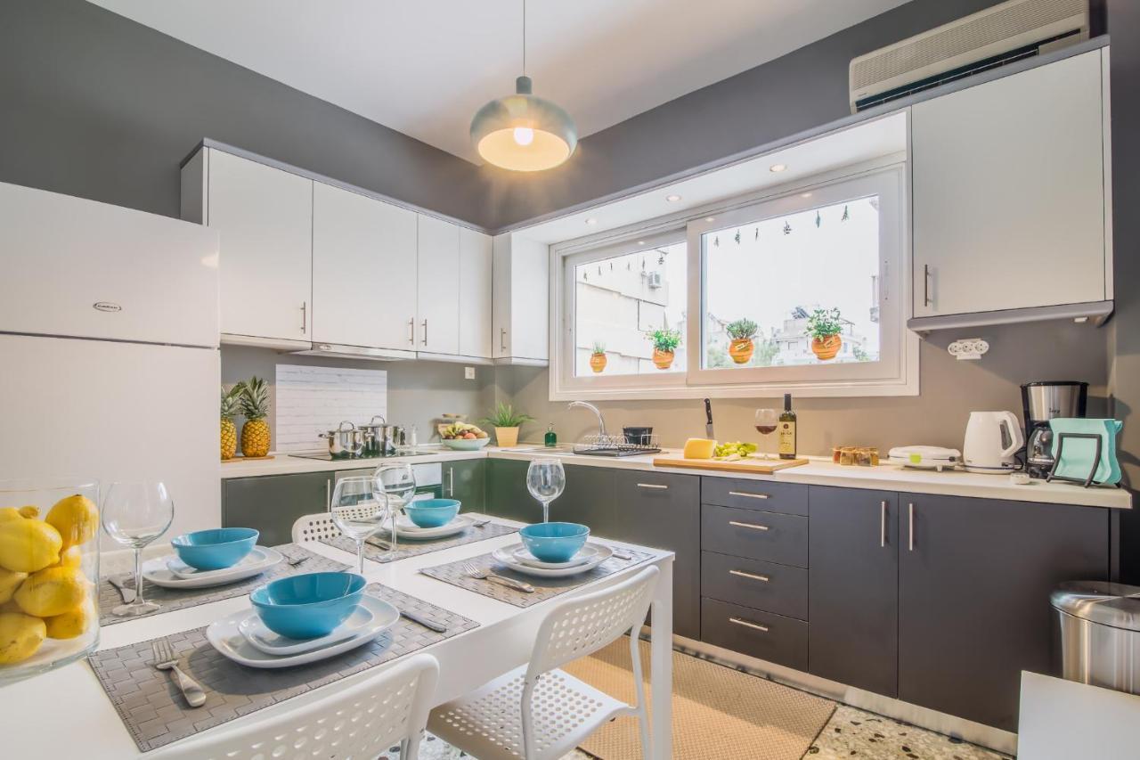 Glyfada'S Central Apartment أثينا المظهر الخارجي الصورة