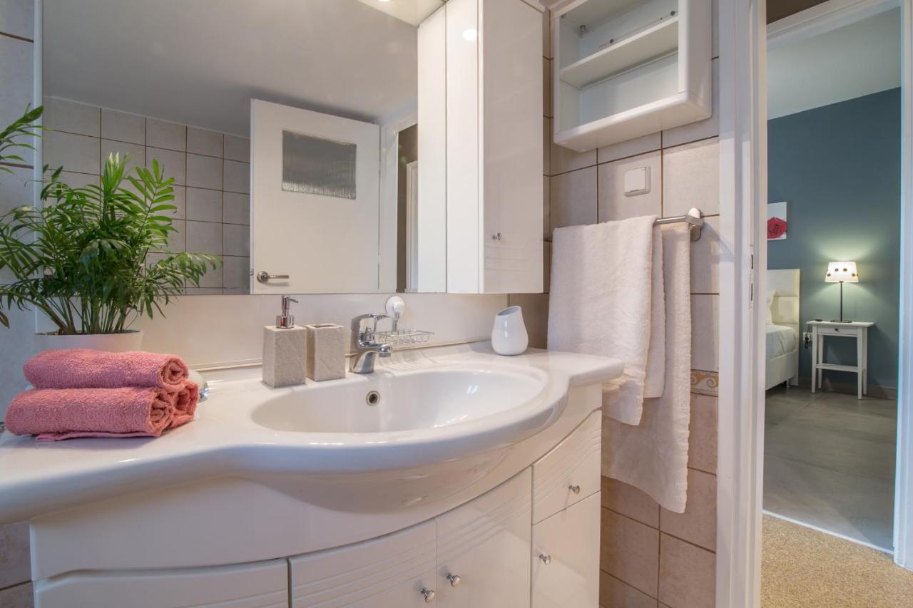 Glyfada'S Central Apartment أثينا المظهر الخارجي الصورة